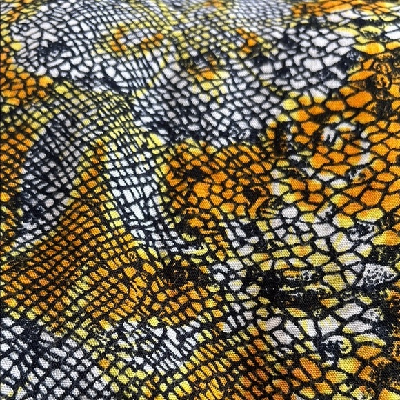 Elegant Multicolor Patterned Scarf - Picture 1 of 5